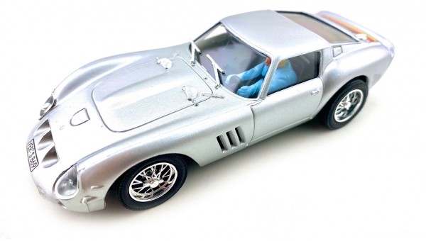 Ferrari GTO Street Car Silver Pink kar