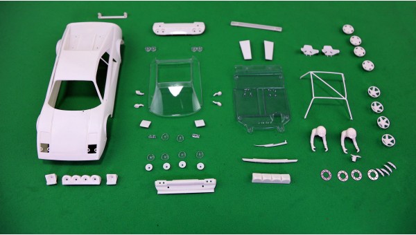 Carrocería en kit blanco para montar Ferrari 308 GTB - 20221 Avant Slot